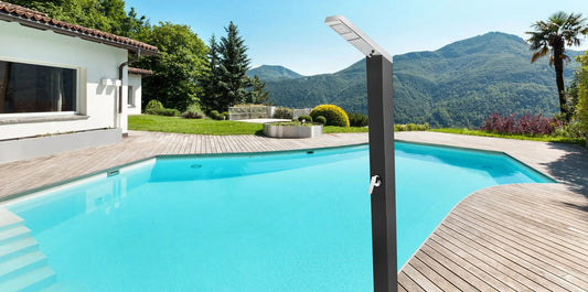 Solar Showers vs. Traditional Showers: Which One Is Best? - Nattura Shower